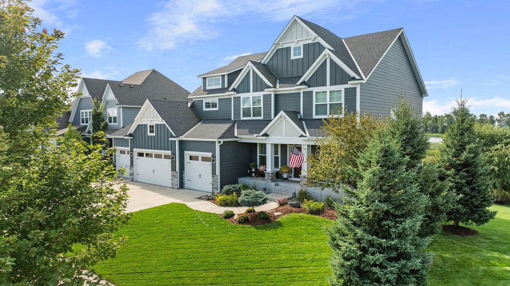 3022 132nd Avenue NE, Blaine, MN 55449