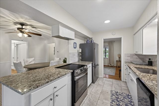 105 S Weatherred Drive, Richardson, TX 75080