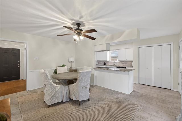 105 S Weatherred Drive, Richardson, TX 75080