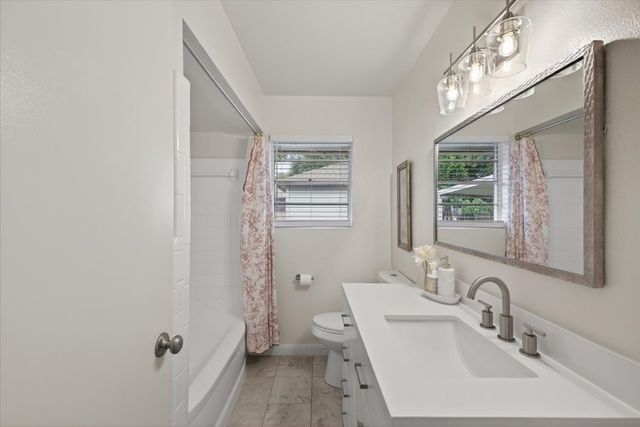 105 S Weatherred Drive, Richardson, TX 75080