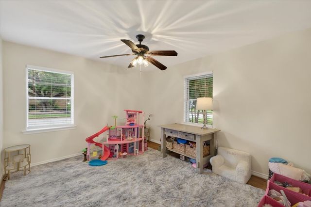 105 S Weatherred Drive, Richardson, TX 75080