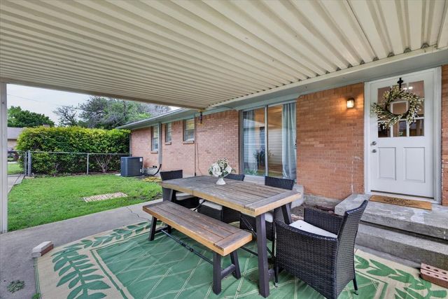 105 S Weatherred Drive, Richardson, TX 75080
