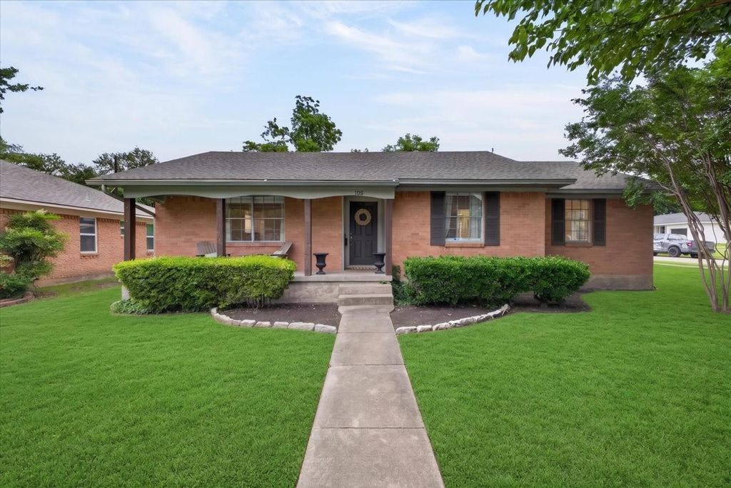 105 S Weatherred Drive, Richardson, TX 75080