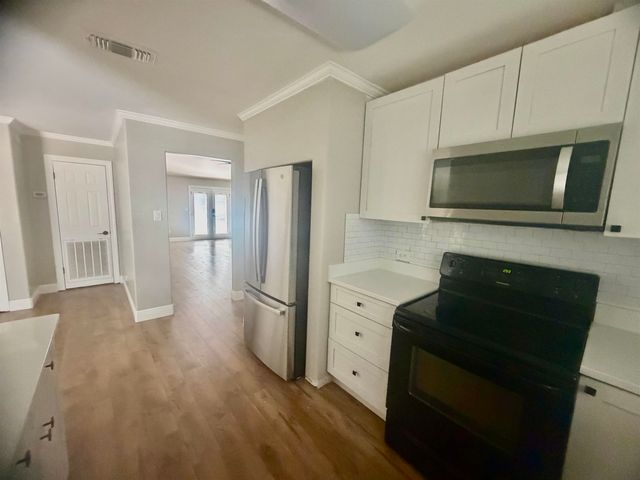 382 Chester Lee Street, Larose, LA 70373