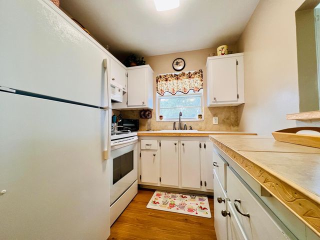 40 Dorchester B, West Palm Beach, FL 33417