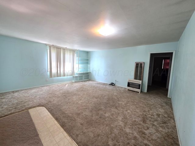 409 Heasley Street, Mclean, TX 79057