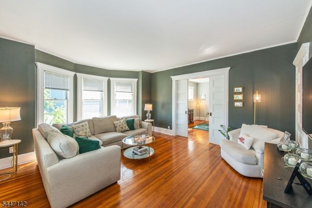 11 N Mountain Ave, Montclair Twp., NJ 07042
