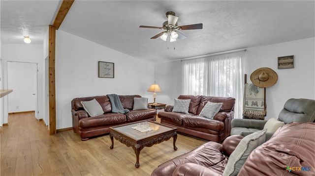 9902 County Road 210, Bertram, TX 78605