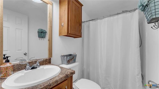 9902 County Road 210, Bertram, TX 78605