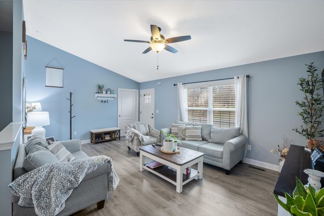 1771 MARBLE RIDGE DR, Rockingham, VA 22801