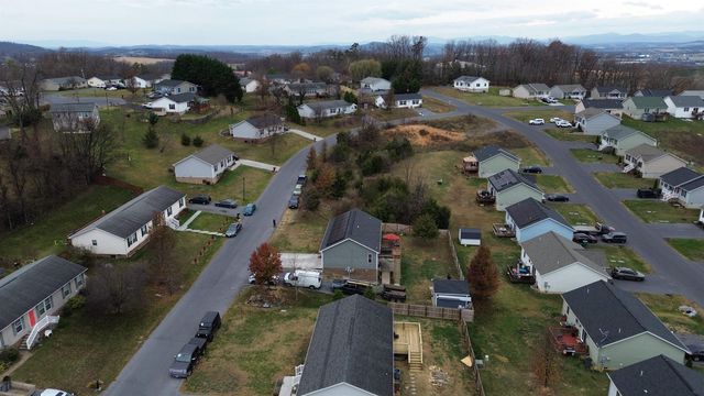 1771 MARBLE RIDGE DR, Rockingham, VA 22801