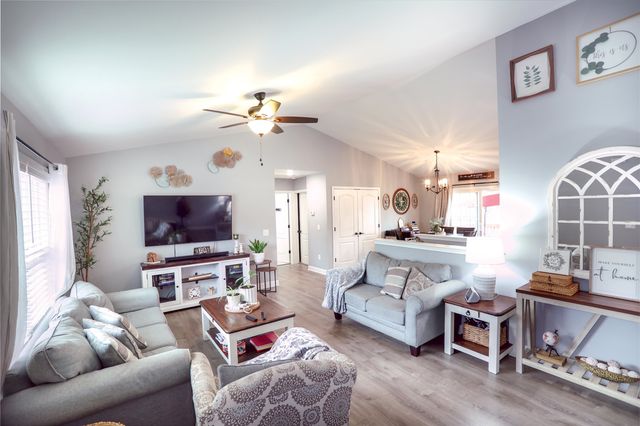 1771 MARBLE RIDGE DR, Rockingham, VA 22801