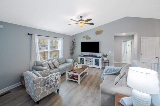 1771 MARBLE RIDGE DR, Rockingham, VA 22801