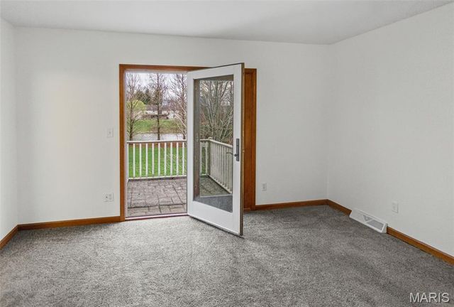 6409 Sunny Lane, Bethalto, IL 62010