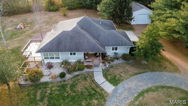 6409 Sunny Lane, Bethalto, IL 62010