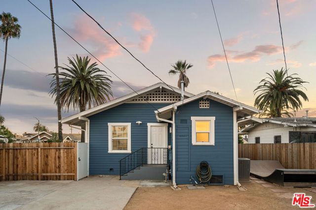 2002 Lime Avenue, Long Beach, CA 90806