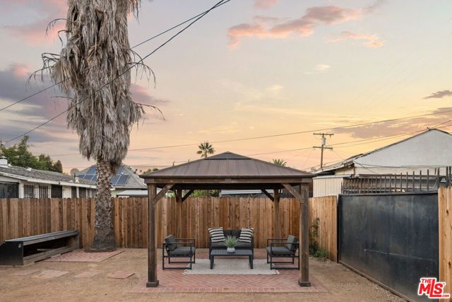 2002 Lime Avenue, Long Beach, CA 90806