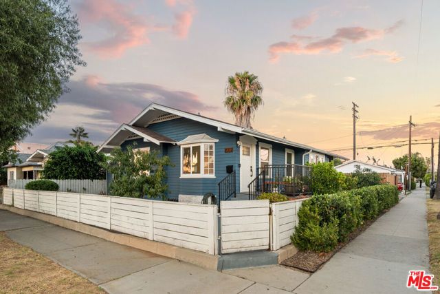 2002 Lime Avenue, Long Beach, CA 90806