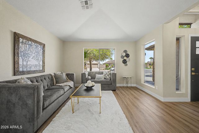 6730 S FOUR PEAKS Place, Chandler, AZ 85249