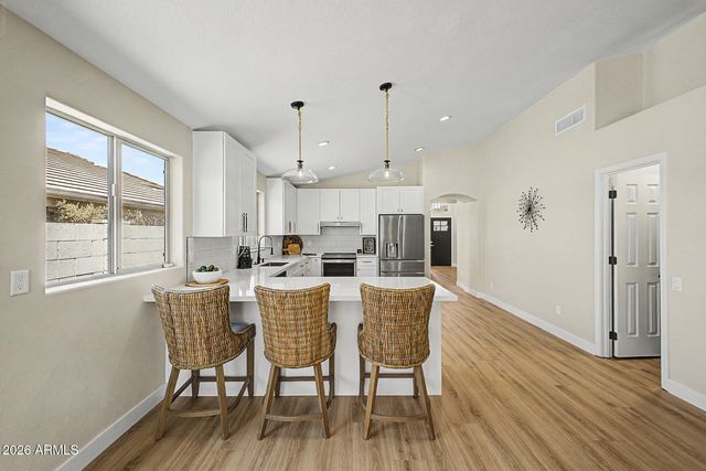 6730 S FOUR PEAKS Place, Chandler, AZ 85249