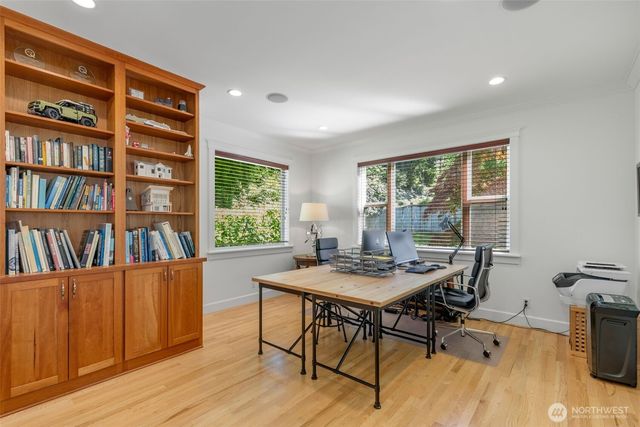 801 W Barrett Street, Seattle, WA 98119