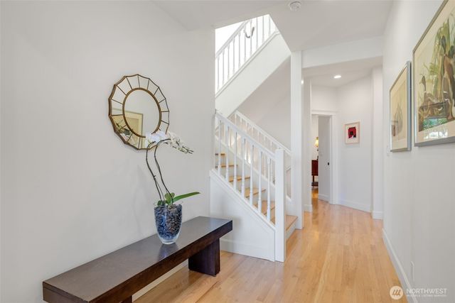 801 W Barrett Street, Seattle, WA 98119