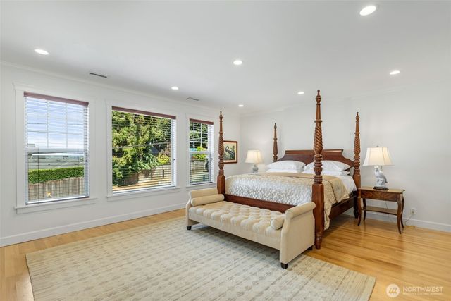 801 W Barrett Street, Seattle, WA 98119