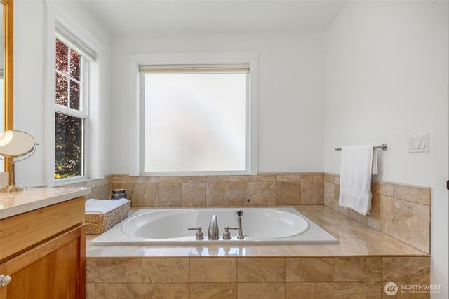 801 W Barrett Street, Seattle, WA 98119
