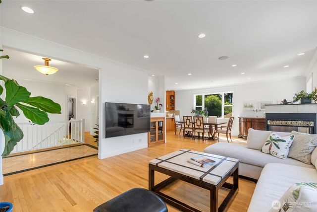 801 W Barrett Street, Seattle, WA 98119