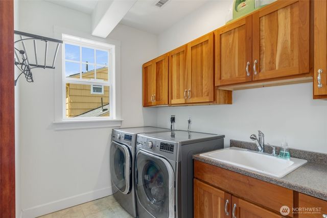 801 W Barrett Street, Seattle, WA 98119