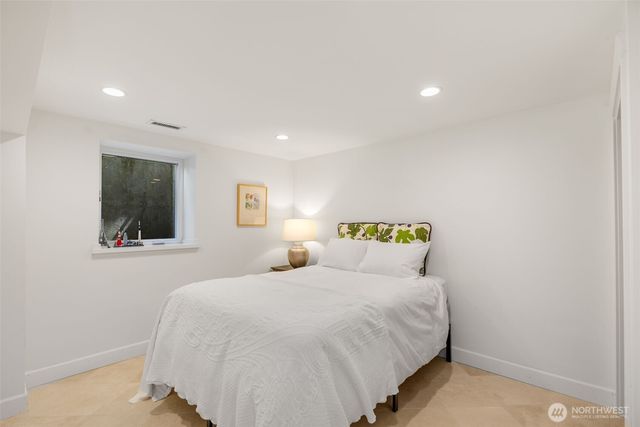 801 W Barrett Street, Seattle, WA 98119