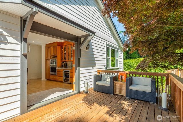 801 W Barrett Street, Seattle, WA 98119