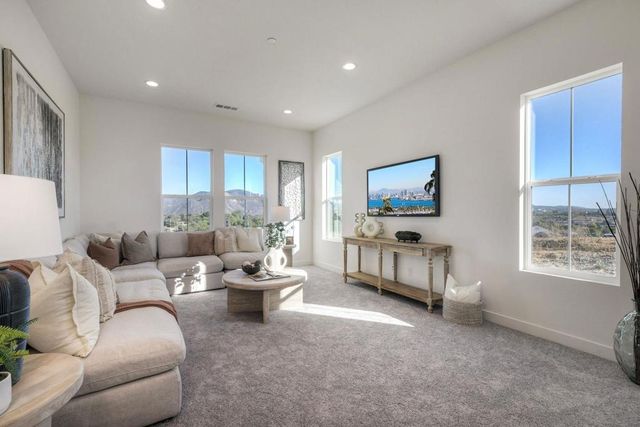 29568 Viking View Ln, Valley Center, CA 92082