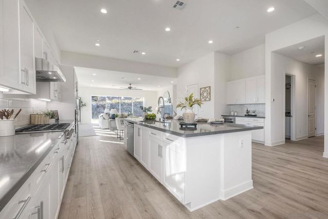 29568 Viking View Ln, Valley Center, CA 92082