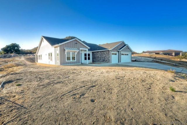 29568 Viking View Ln, Valley Center, CA 92082
