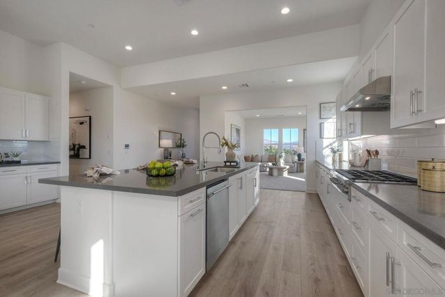 29568 Viking View Ln, Valley Center, CA 92082