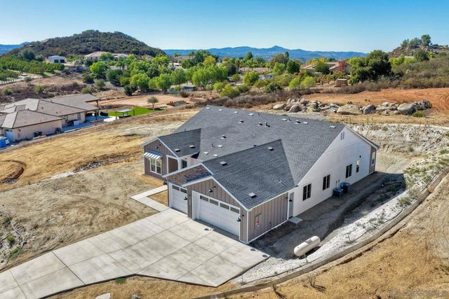 29568 Viking View Ln, Valley Center, CA 92082