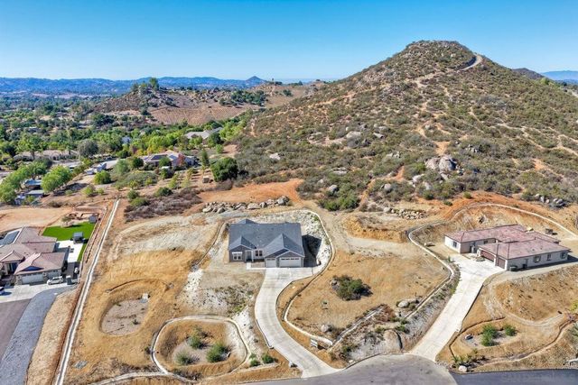 29568 Viking View Ln, Valley Center, CA 92082