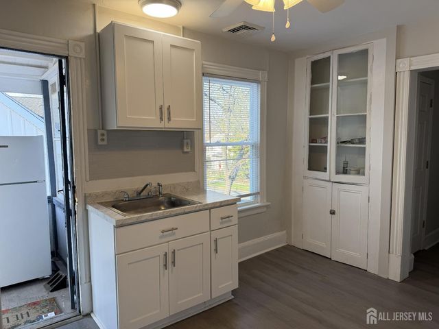 332 N 4th Avenue N 2, Highland Park, NJ 08904