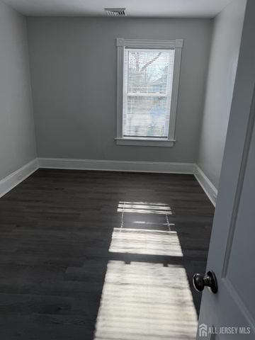 332 N 4th Avenue N 2, Highland Park, NJ 08904