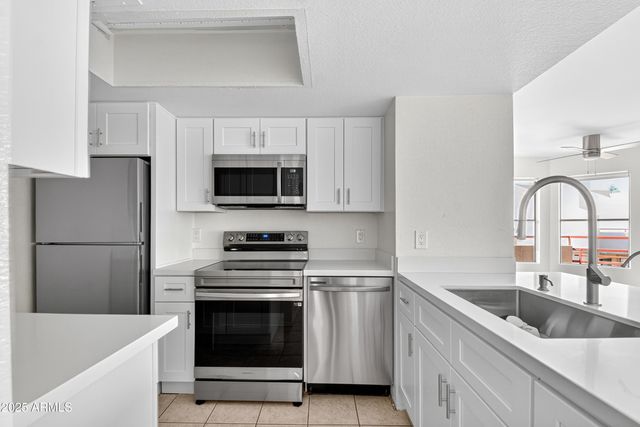 4850 E DESERT COVE Avenue 330, Scottsdale, AZ 85254