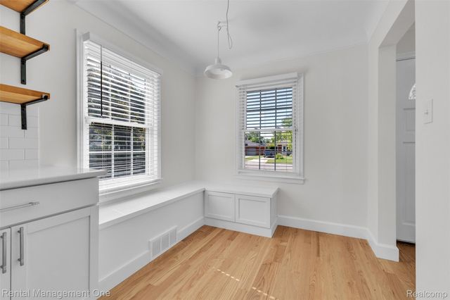 2711 Dorchester Road, Birmingham, MI 48009