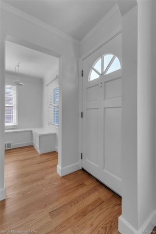 2711 Dorchester Road, Birmingham, MI 48009