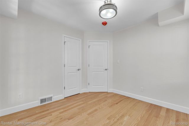 2711 Dorchester Road, Birmingham, MI 48009