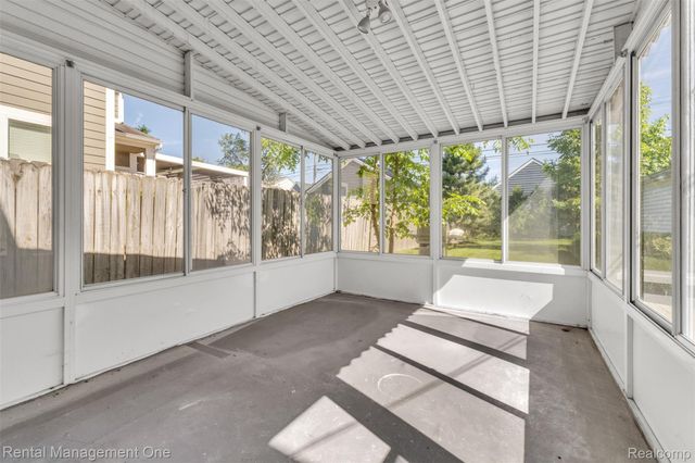 2711 Dorchester Road, Birmingham, MI 48009