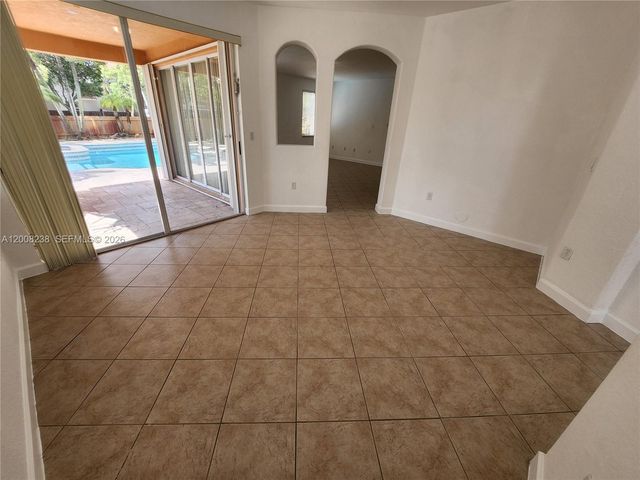 11480 NW 82th Terrace, Doral, FL 33178