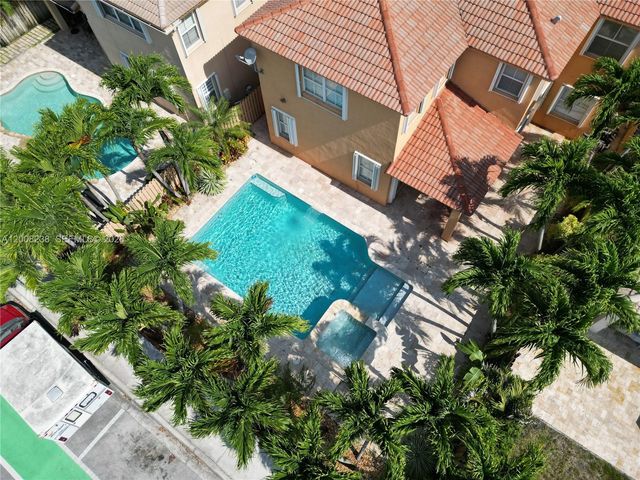 11480 NW 82th Terrace, Doral, FL 33178