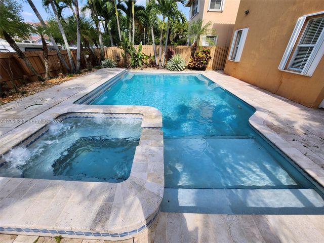 11480 NW 82th Terrace, Doral, FL 33178