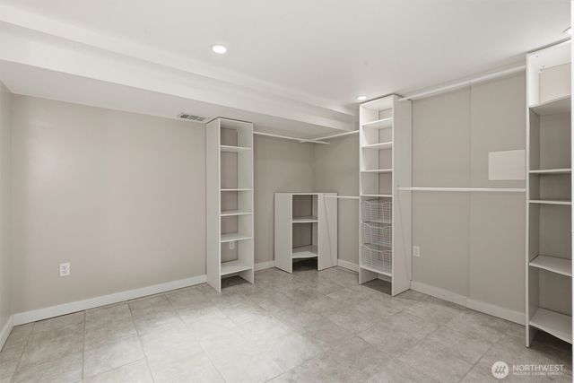 4725 SW Graham St, Seattle, WA 98136