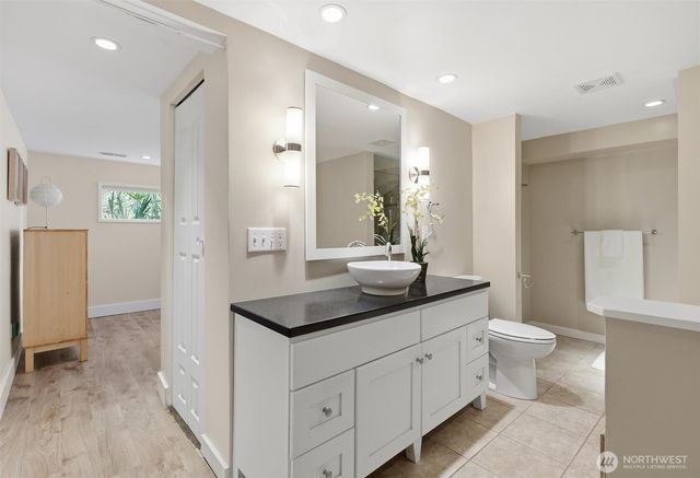 4725 SW Graham St, Seattle, WA 98136